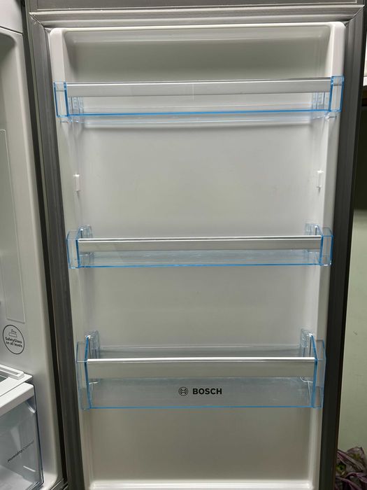 Хладилник с фризер Bosch KGN36VL35