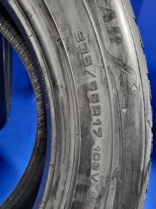 Vand anvelope 235 55 17 ca Noi an 2023 Goodyear Ultragrip - 2 buc