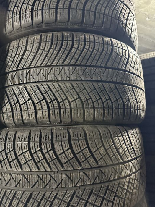 MICHELIN made in VENGIRYA 295/40/19 265/45/19