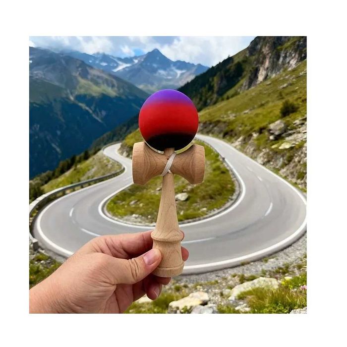 Kendama profesionala lemn fag 18 cm, vopsea aderenta mata, Aurora Fade
