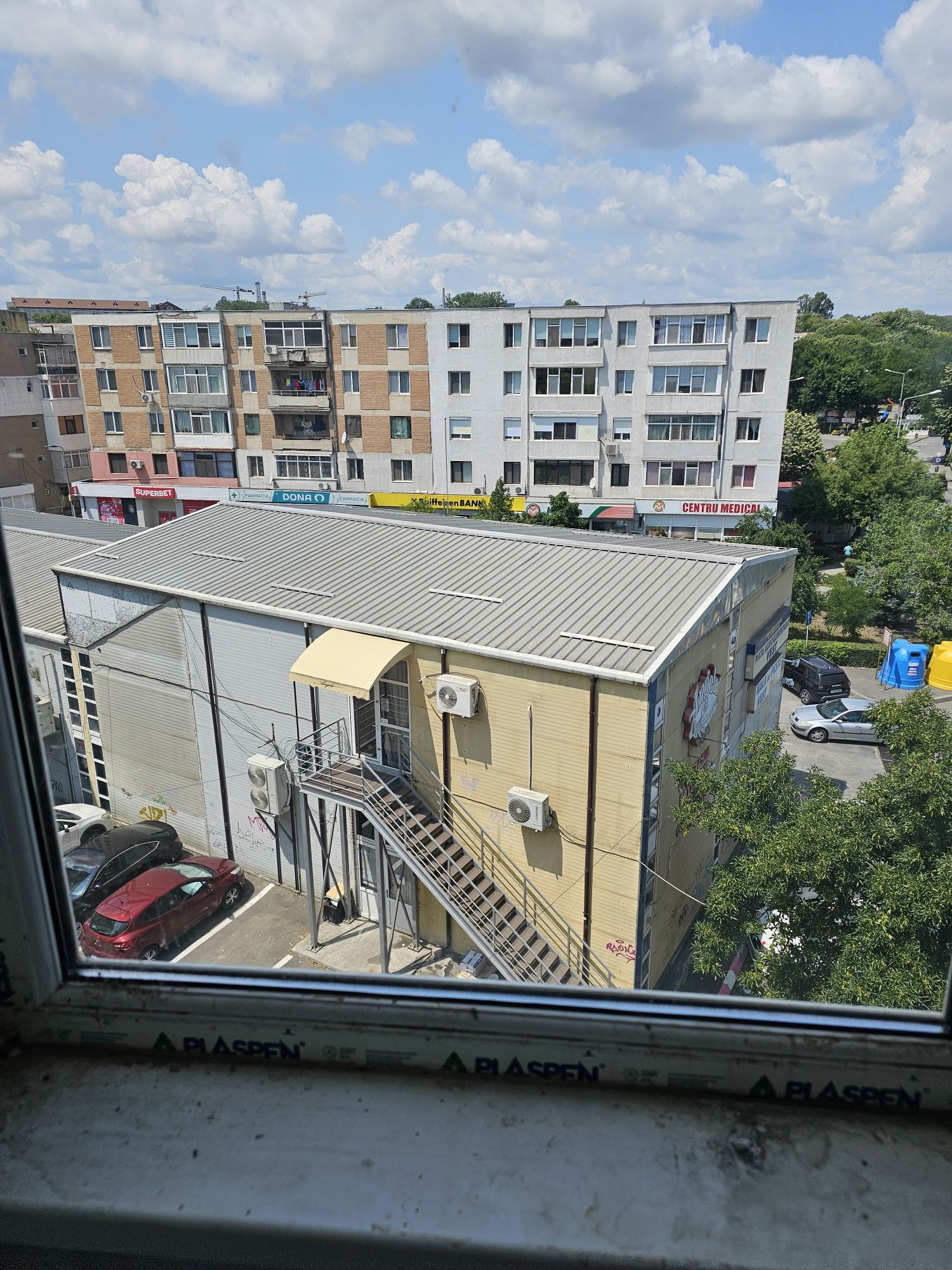 Vind apartament 2 camere