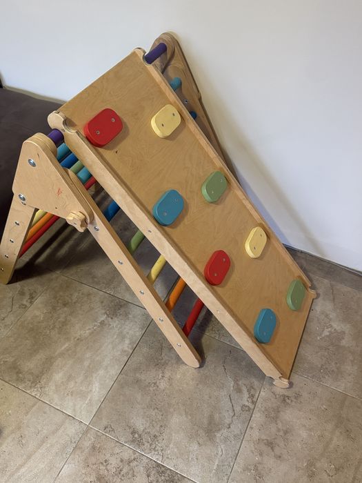 Монтесори катерушка с пързалка