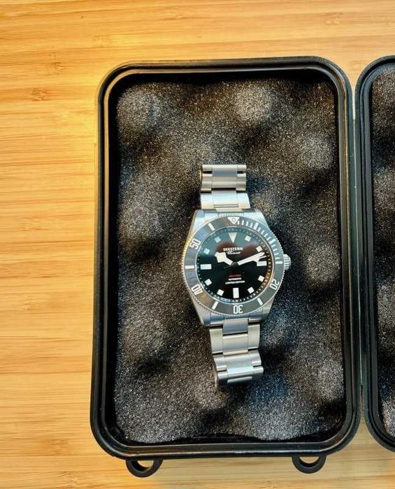 Seestern automatic titanium V2 200m diver - Tudor Pelagos 39mm