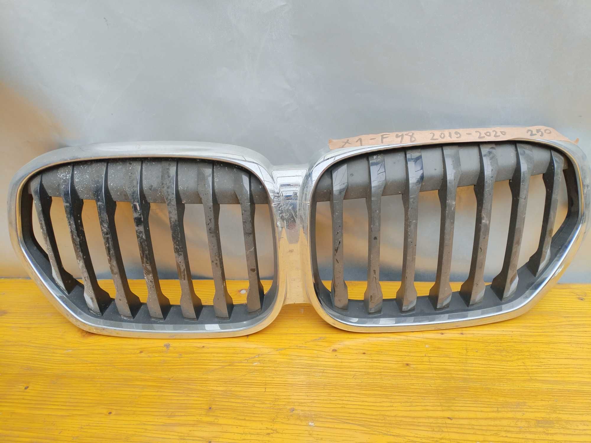 Грил решетка BMW X1 F48 2019/20г