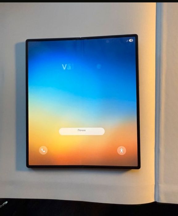 Продавам Samsung z fold 6