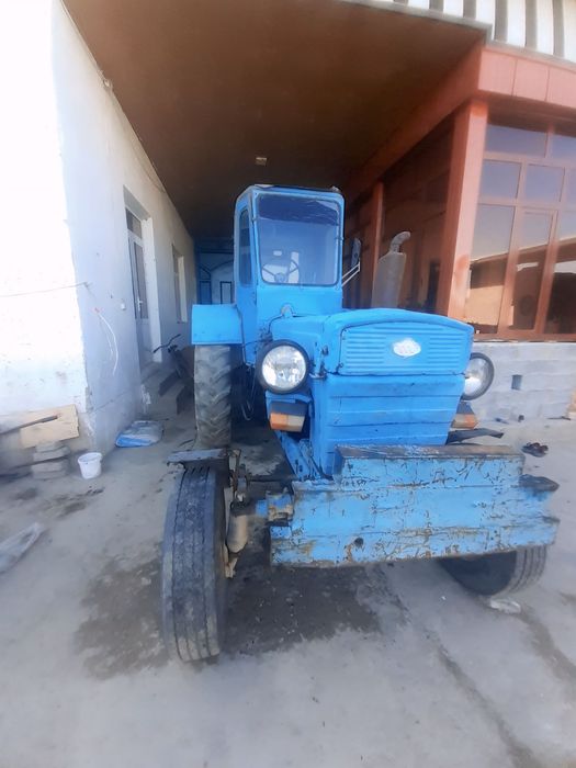 28 Traktor Qishloq xo'jaligi texnikasi