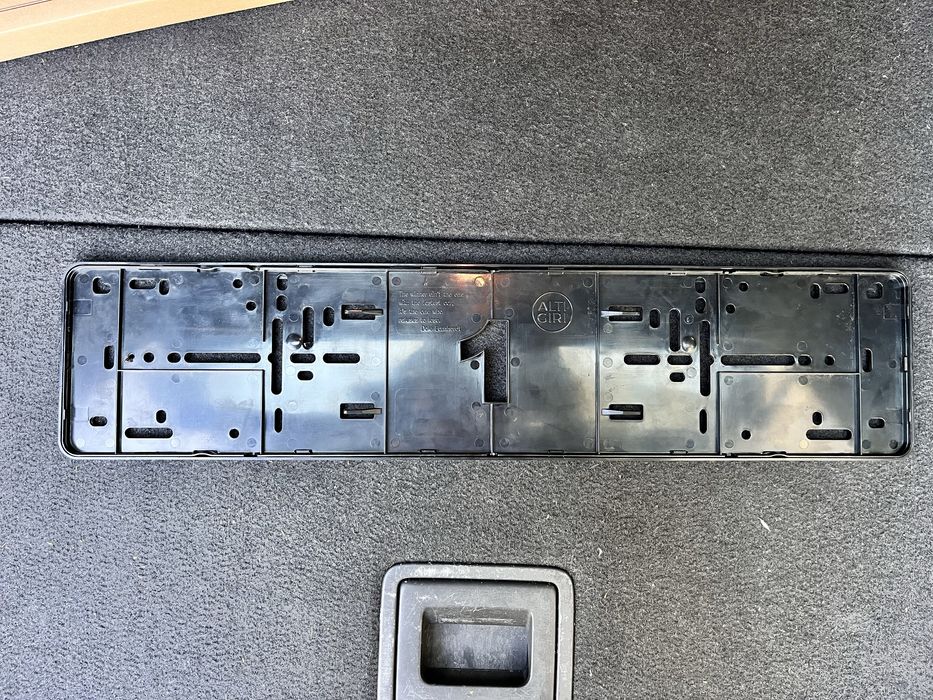 Табели/Рамки за регистрация autogiri