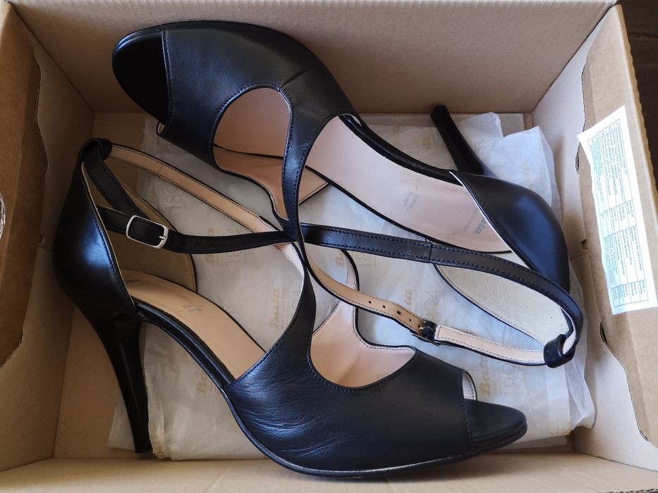 Дамски обувки, естествена кожа