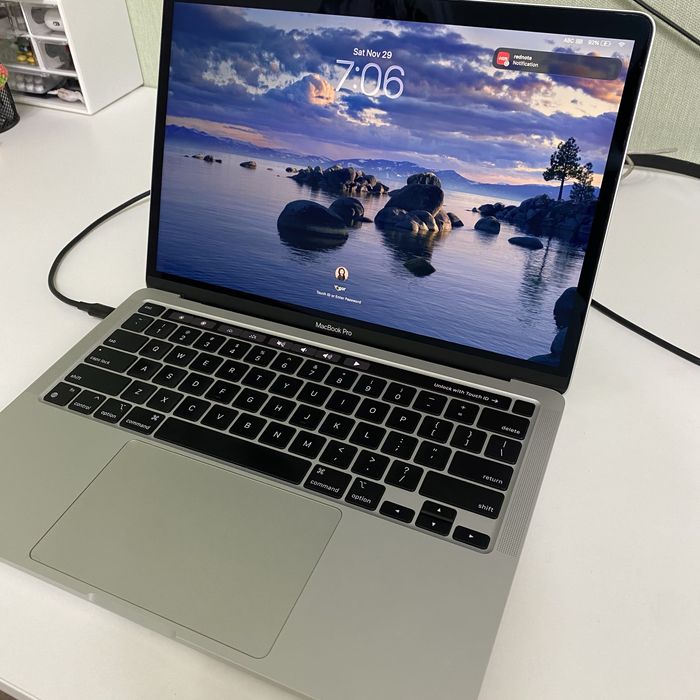 Продам MacBook Pro M1