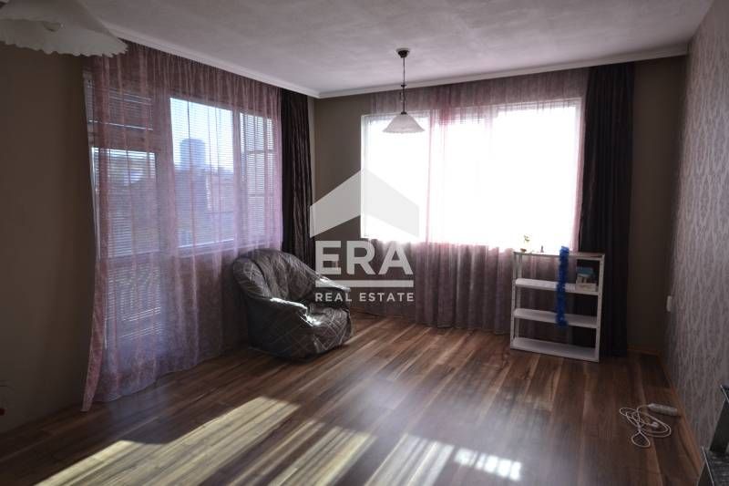 ЕРА имоти Хасково продава просторен етаж от къща в кв. Дружба, Хасково