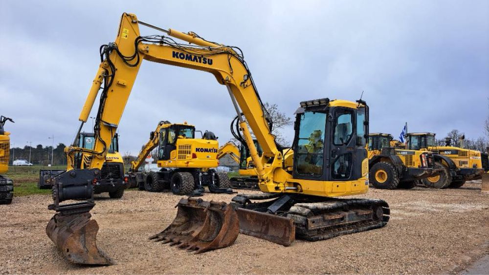 Excavator 8 tone Komatsu pc88