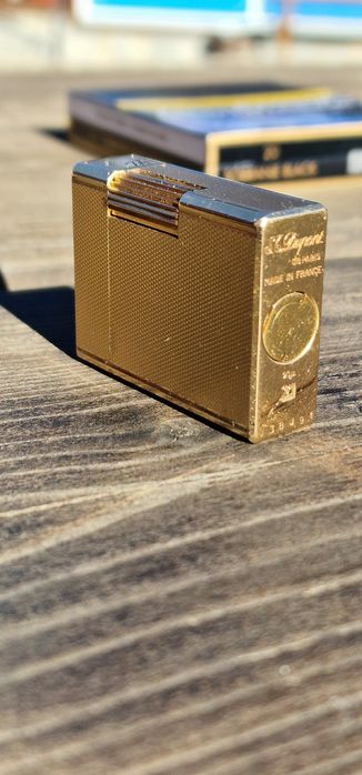 Запалка . Dupont .