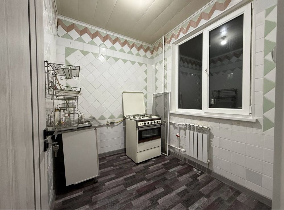 Ялангач Продается квартира 2/2/4 балкон 1.5*3 можно под ипотеку