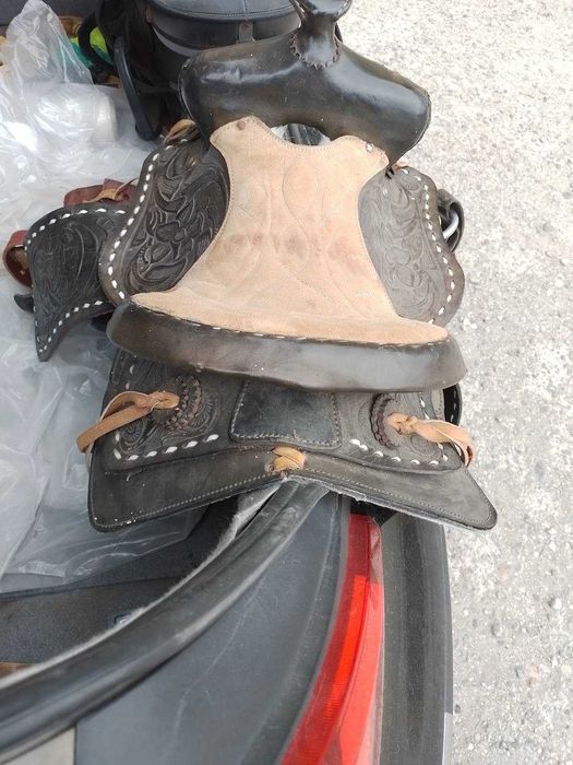 Седло за езда...