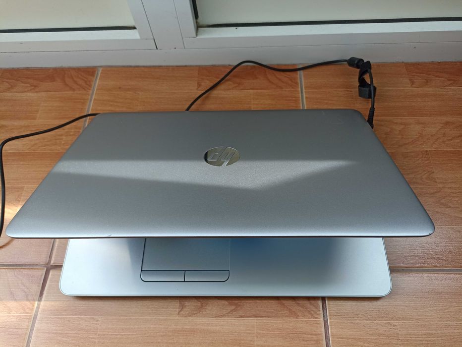laptopuri functionale//baterii defecte sau lipsa