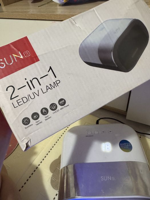 Профессионалоная Led/UV lamp для маникюра со съемным дном.