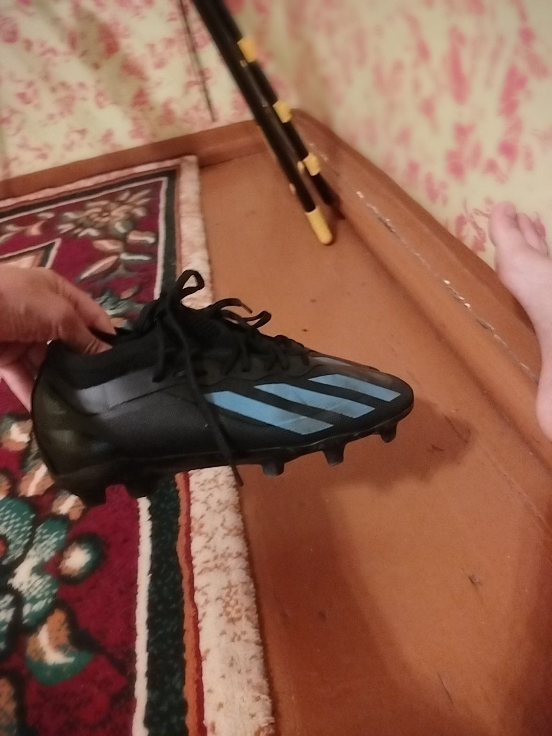 Butsi nomi Adidas
