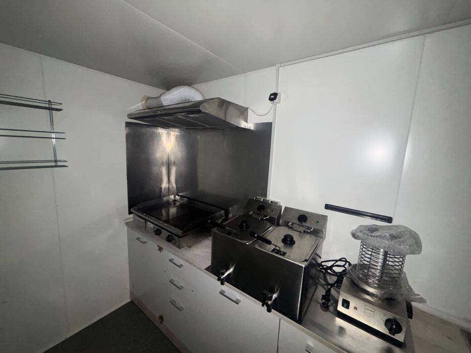 Inchiriez Rulota Comericiala(Foodtruck)