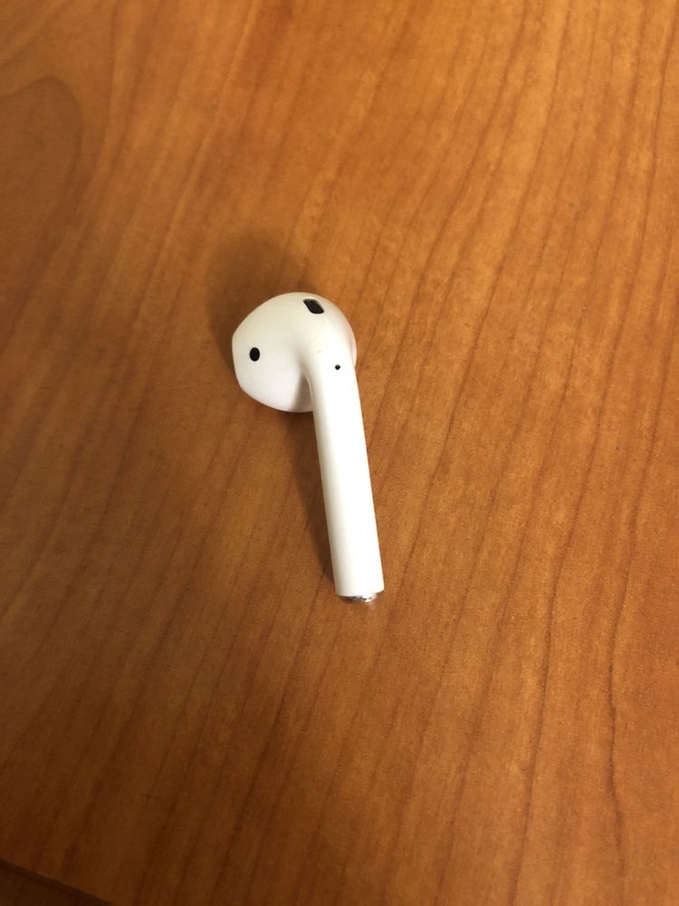 Продам airpods1