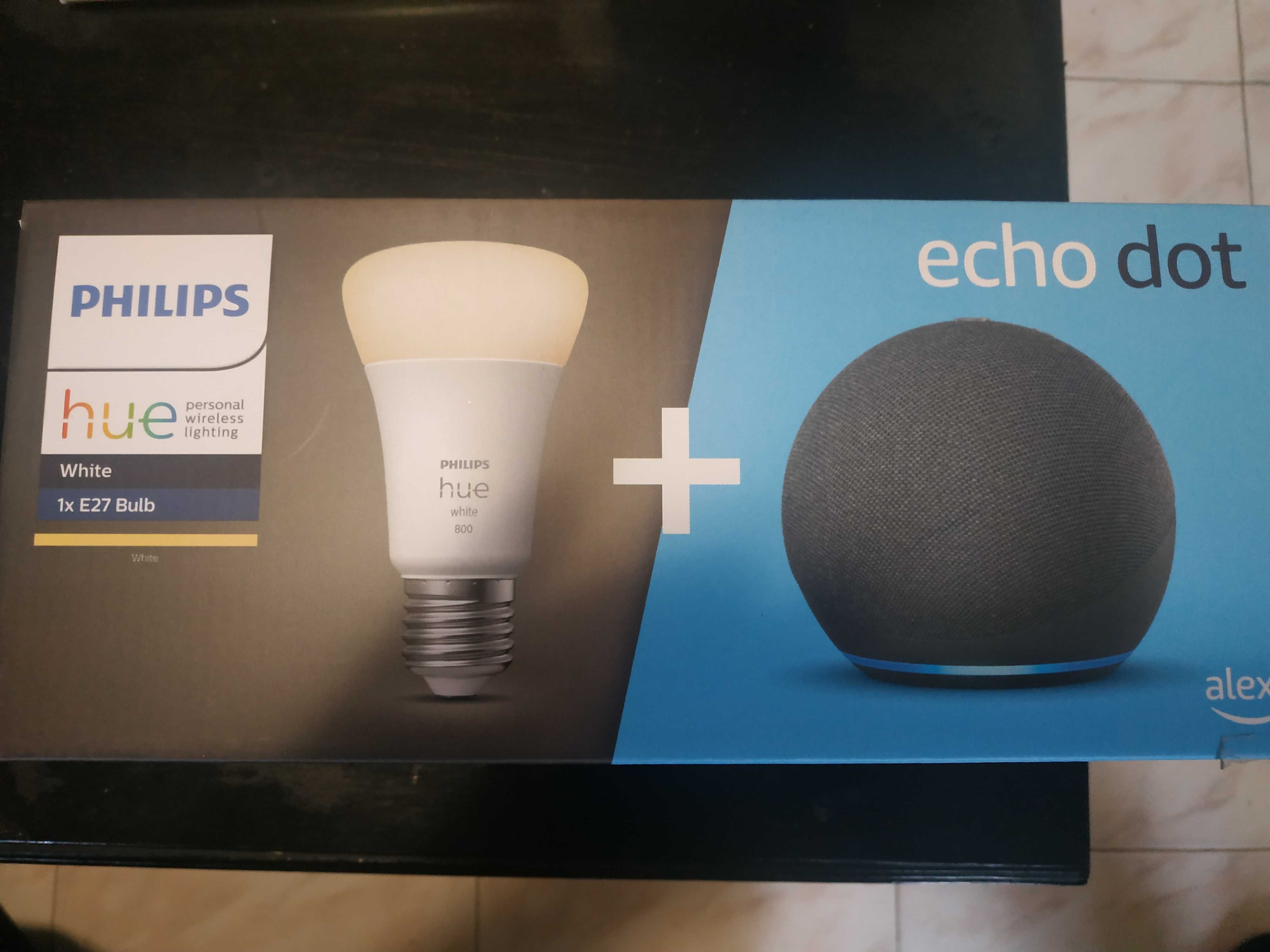 Smart home Philips Hue Light + Amazon Echo Dot 4