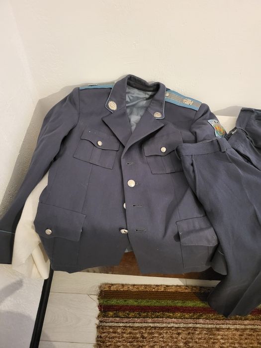Военна униформа ВВС армия България куртка фуржка сако барета кепе