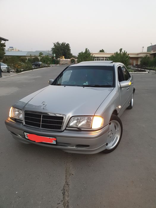 Mercedes-benz w202 c260 sotiladi