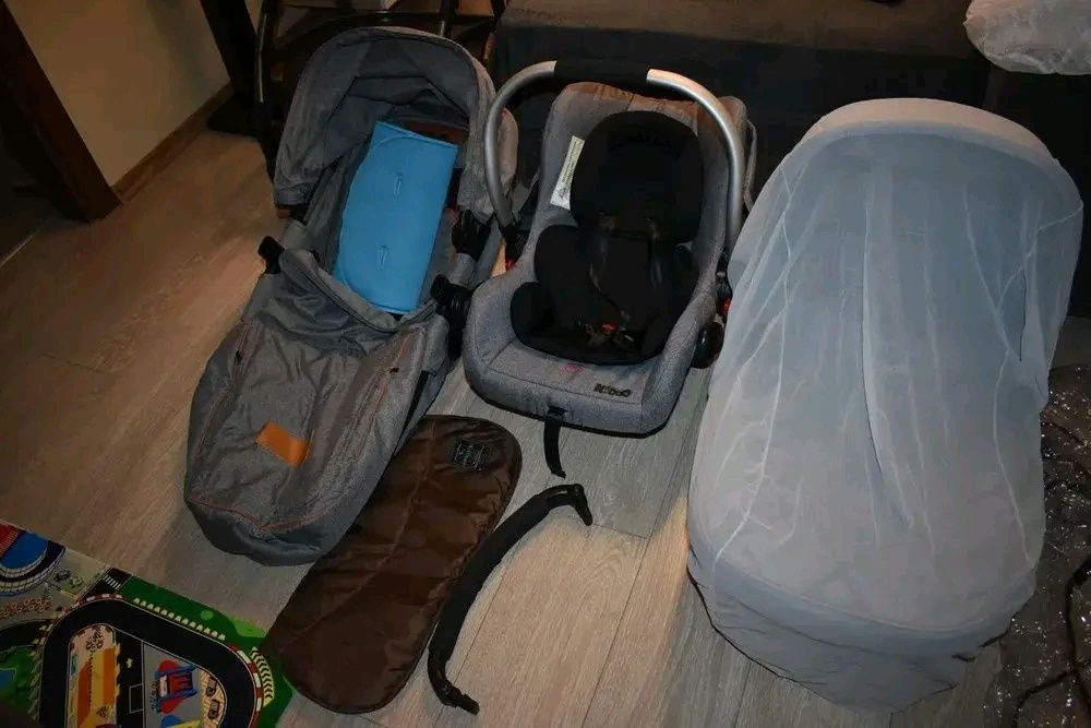 Продавам бебешка количка Kiddo Jazz