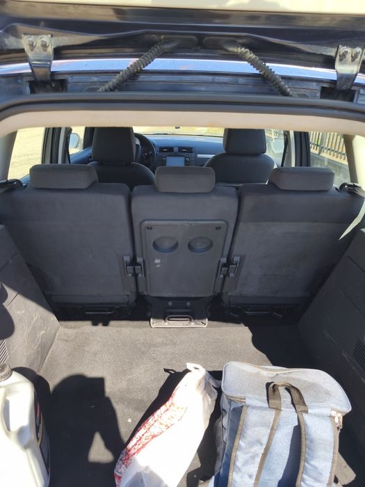 Vând Ford c max 1.6 benzina