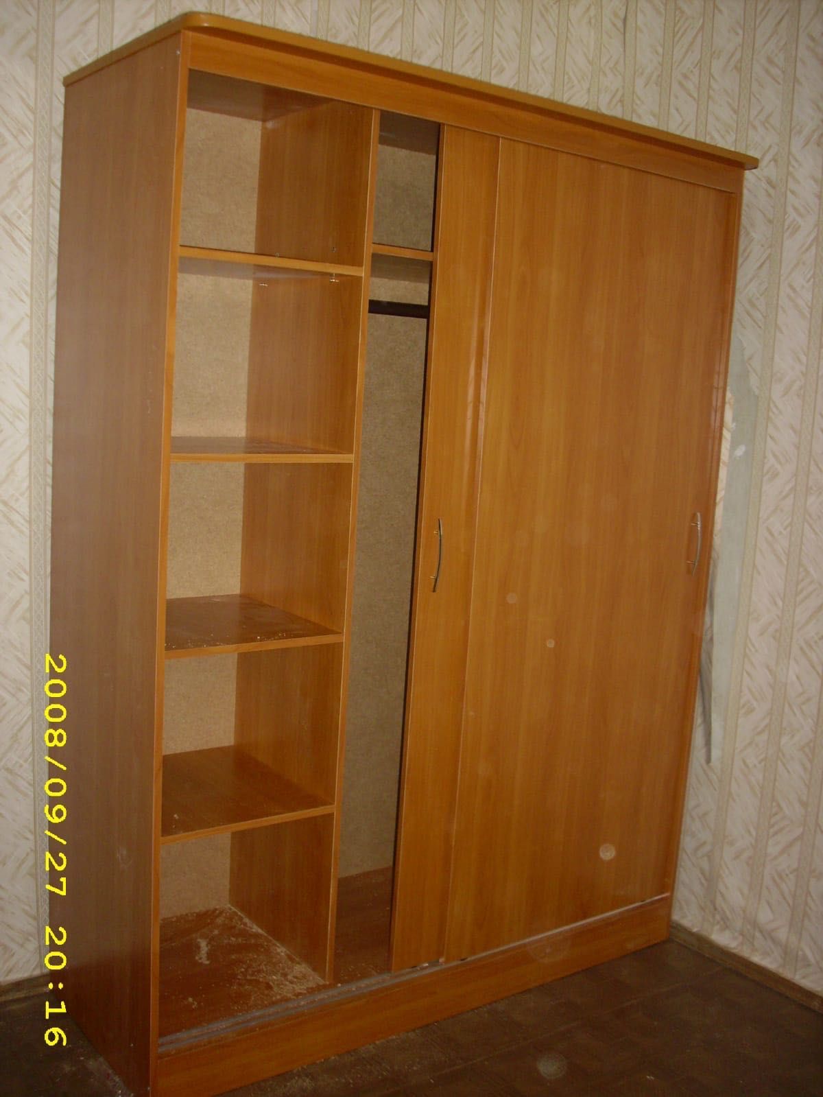 Шкаф купэ двухстворчаты