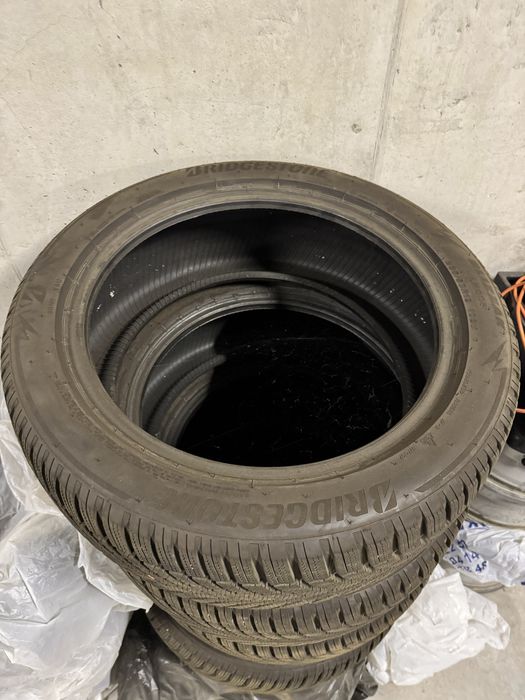 4 броя зимни гуми 235/50/R19