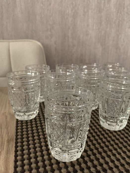 Рюмки хрустальные 12 штук большие