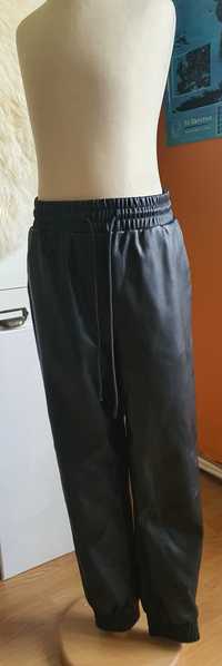 Pantaloni imitatie piele New Look varsta 12 ani