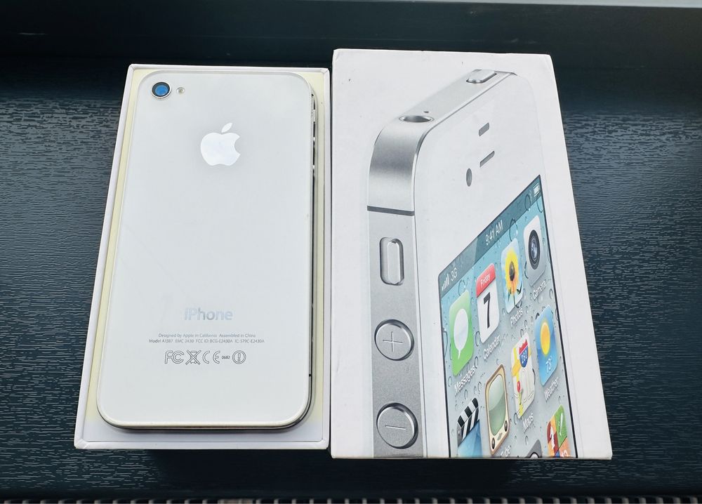 iPhone 4s 16GB ALB NOU la cutie original, nefolosit colectionari