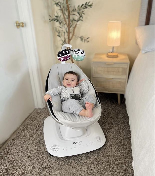 Продается Б/у Электронные качели MamaRoo