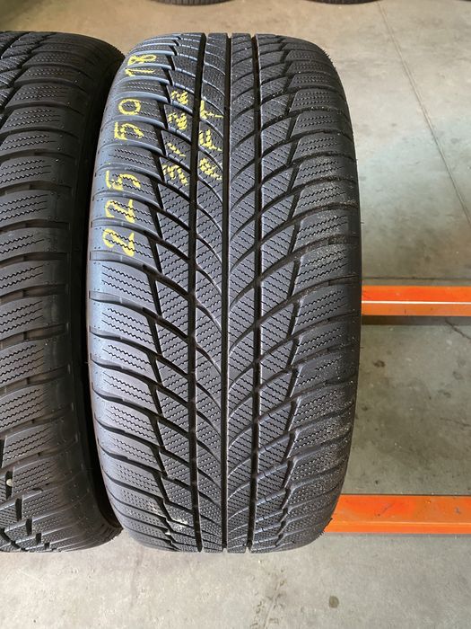 Anvelope iarna 225/50/18 Bridgestone Blizzak LM001 RFT 225 50 18 R18