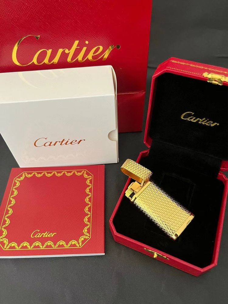 Златна запалка Cartier – Лукс и стил