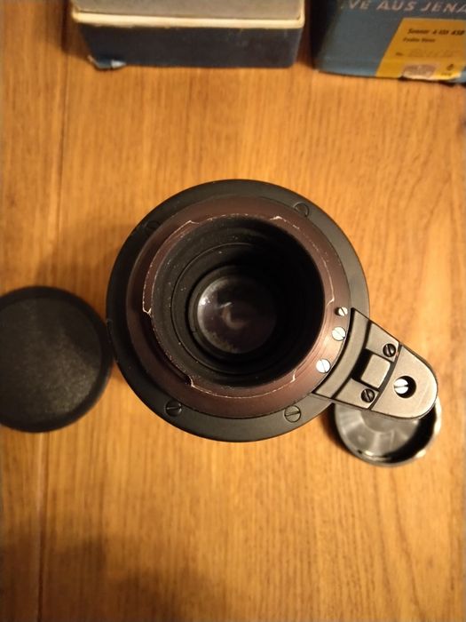 Продавам обектив Carl zeiss jena Sonnar 4/135