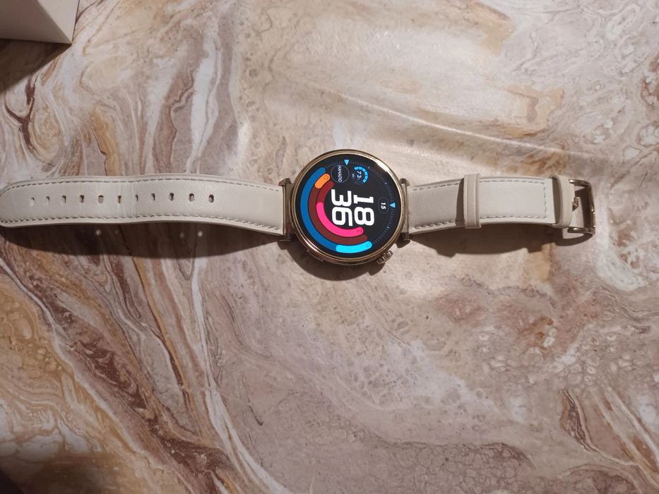 Смарт часовник HUAWEI