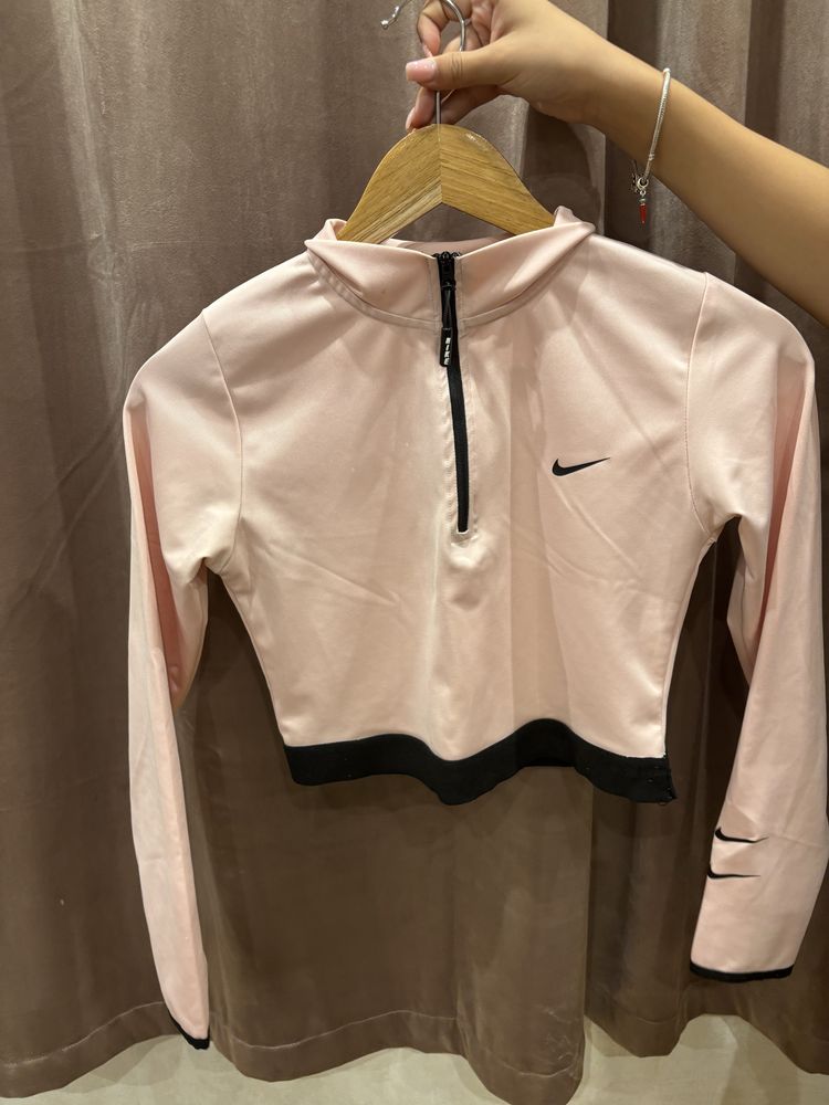 спортна блуза с дълъг ръкав nike