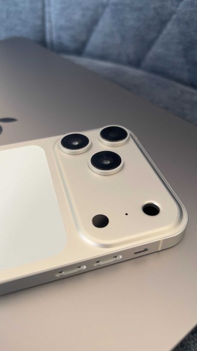 iPhone XR 17 Pro Koprus