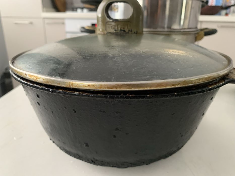 Казан с крышкой