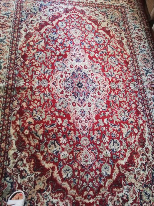 Продавам български килим,на ф-ма Декотекс Сливен .