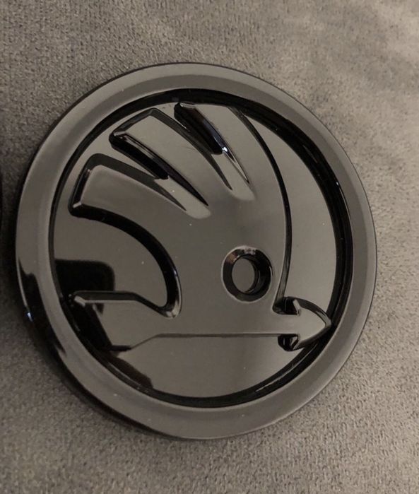 Emblema capace Skoda negre black 80 90 100 mm Octavia Fabia Superb