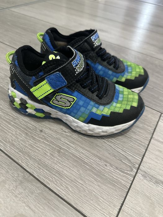 Adidasi skechers marimea 27