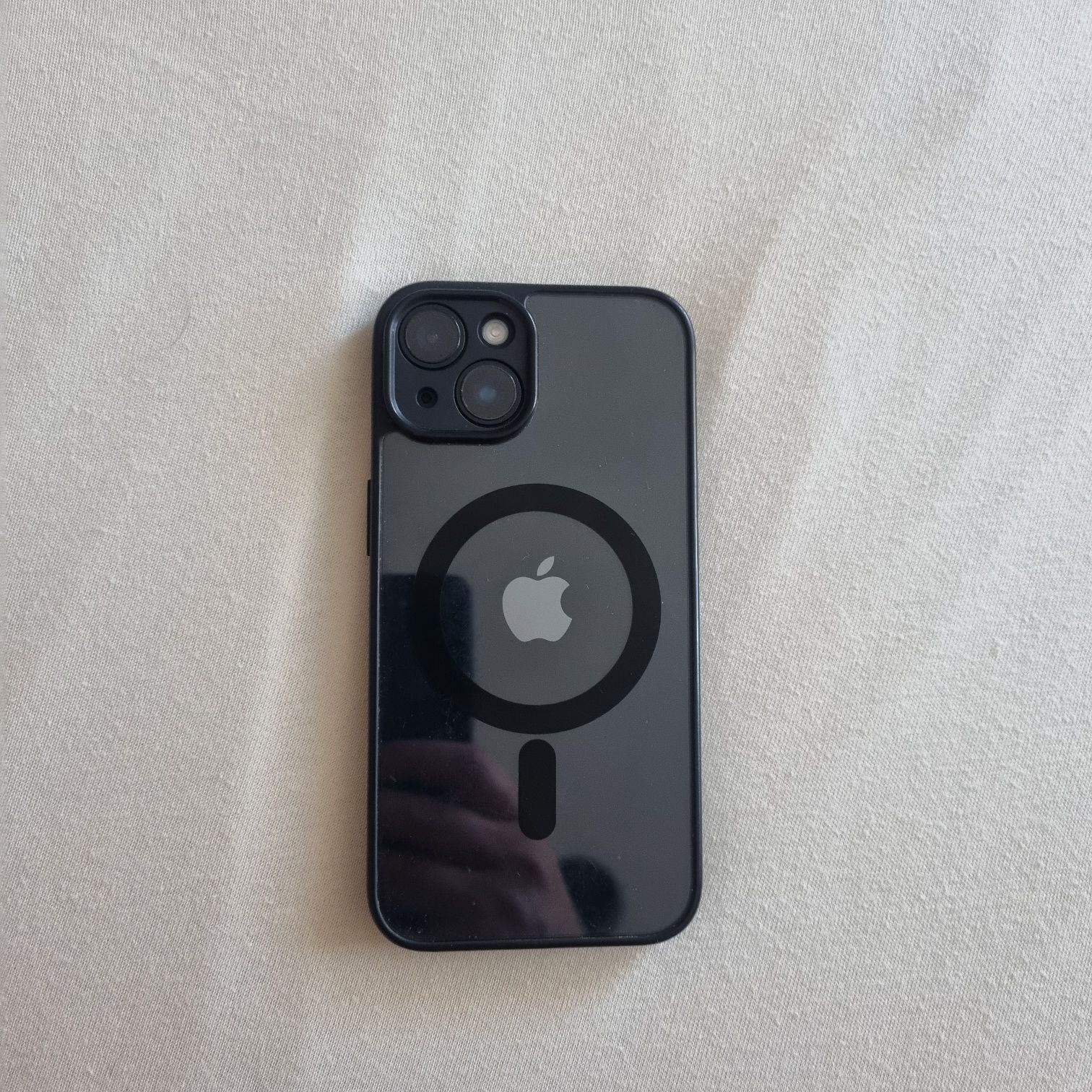 iPhone 14 256 GB неразличим от нов