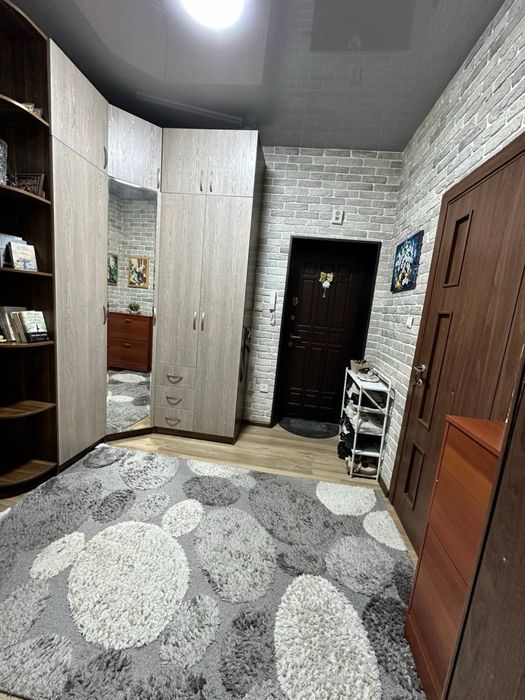 2/2/4 Golden House карасу-1 с ремонтом и обстановкой