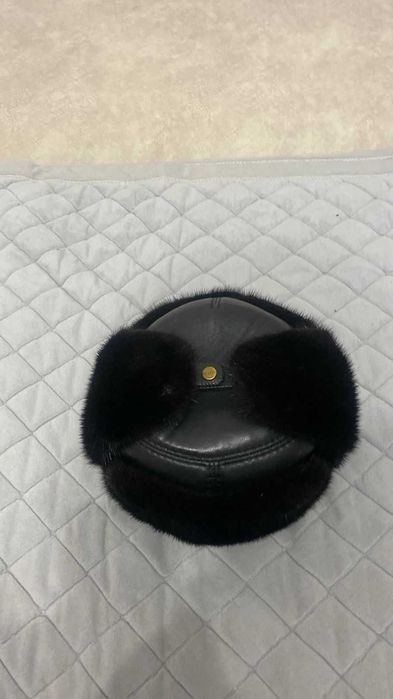 продам мужскую меховую шапку