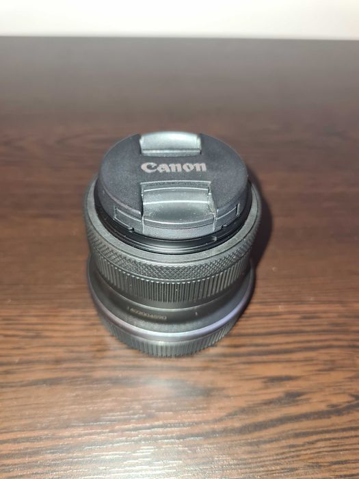 Vând obiectiv Canon 18-45 mm