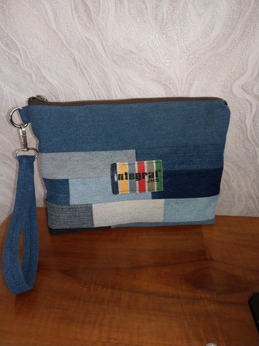 Клъч портмоне и несесер