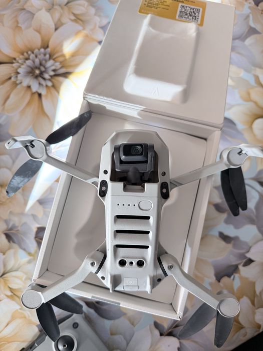 Dronă DJI Mini 4K – stare excelentă + garanție